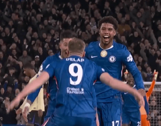 “西班牙足球甲级联赛一场0-3！让巴萨看清