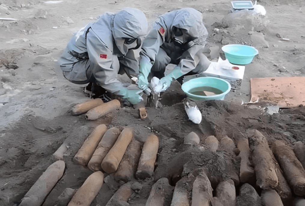 中日在海牙激战，多国围攻日本，东京后路全断，高市早苗被怼到翻白眼！