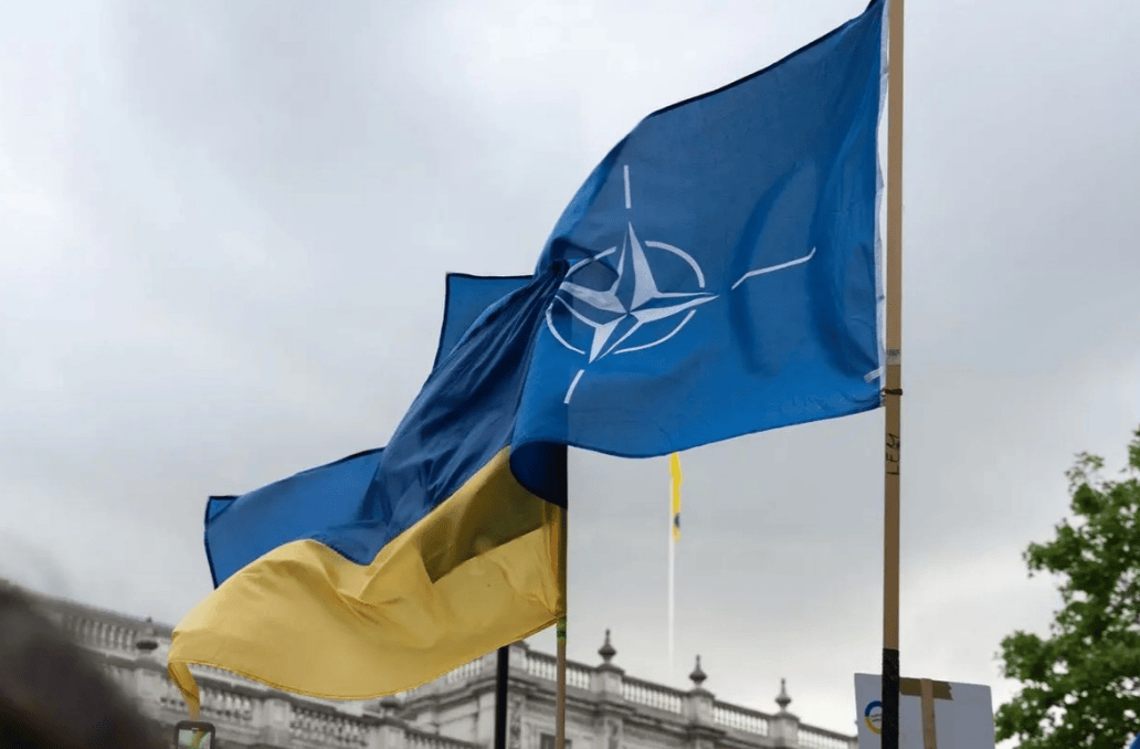 北约对乌克兰动手了，击沉一艘无人艇，不是误击而是针对性打击！