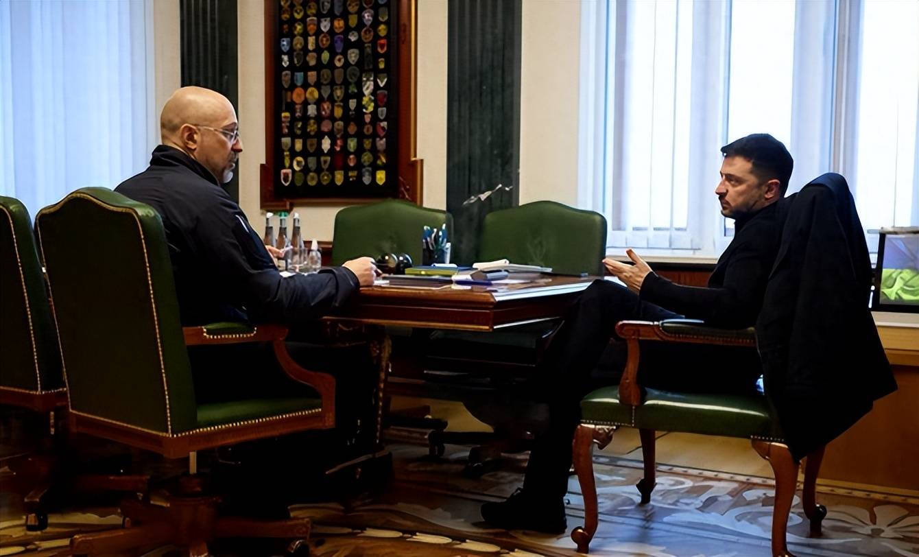 俄罗斯油轮又在黑海遭打击，普京终于忍无可忍，下令炸平敖德萨港，俄乌和谈彻底泡汤？