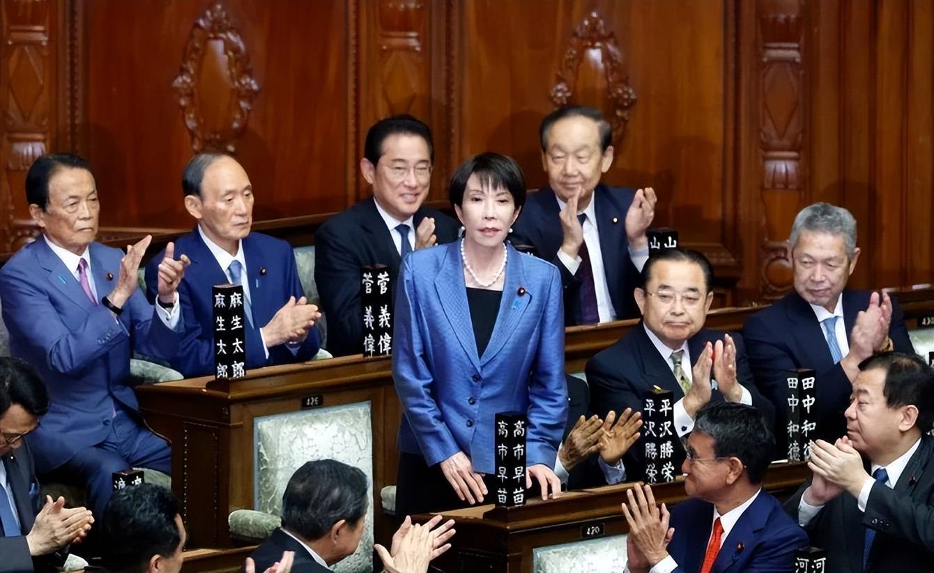 中日关系紧张之际,马克龙结束访华后公开发文,对中国态度一目了然,释放3大强烈信号 中日关系紧张之际,马克龙结束访华后公开发文,对中国态度一目了然,释放3大强烈信号