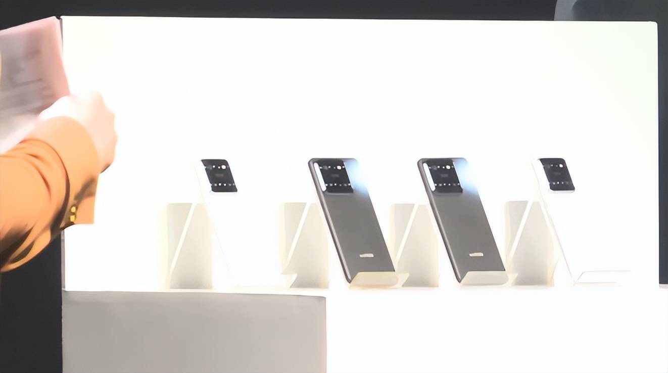 原创 快2026年了,印度国产手机的水平终于赶上了国内的“千元机”