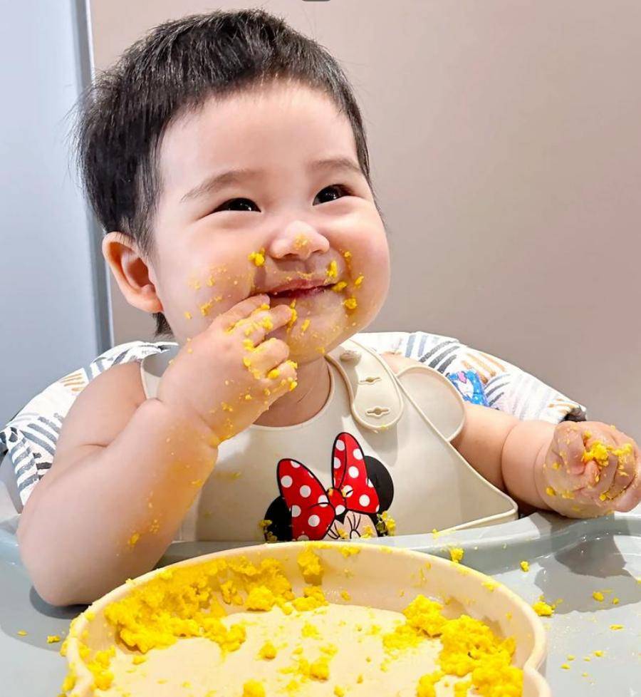 孩子出生后到底是要补钙,补维生素D还是补维生素AD?