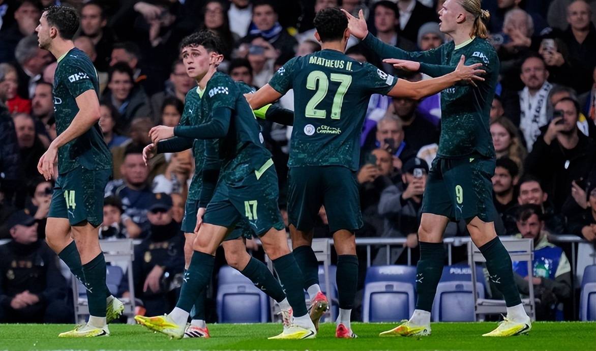 英格兰足球超级联赛曼城VS水晶宫：赖因德斯坐镇福登领衔进攻哈兰德携谢尔基冲锋