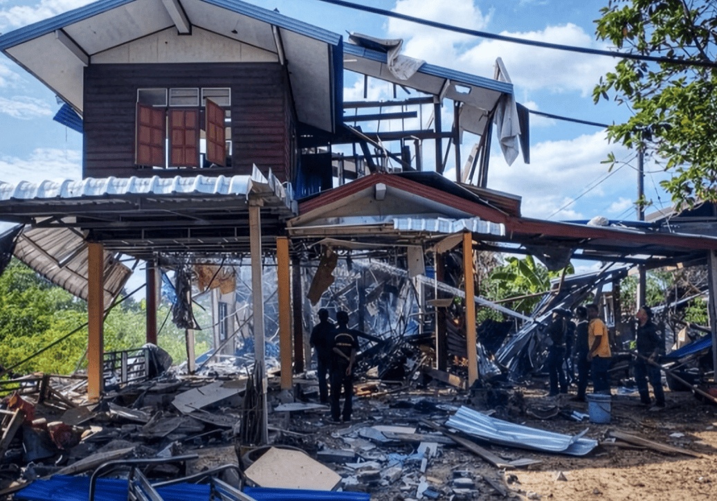 柬埔寨丢盔弃甲,大量中国武器落到泰军手中,连港口也被泰军封锁