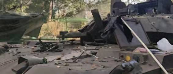 太狠了!中式坦克首次战损,炮管不翼而飞!泰军:单台打了200发