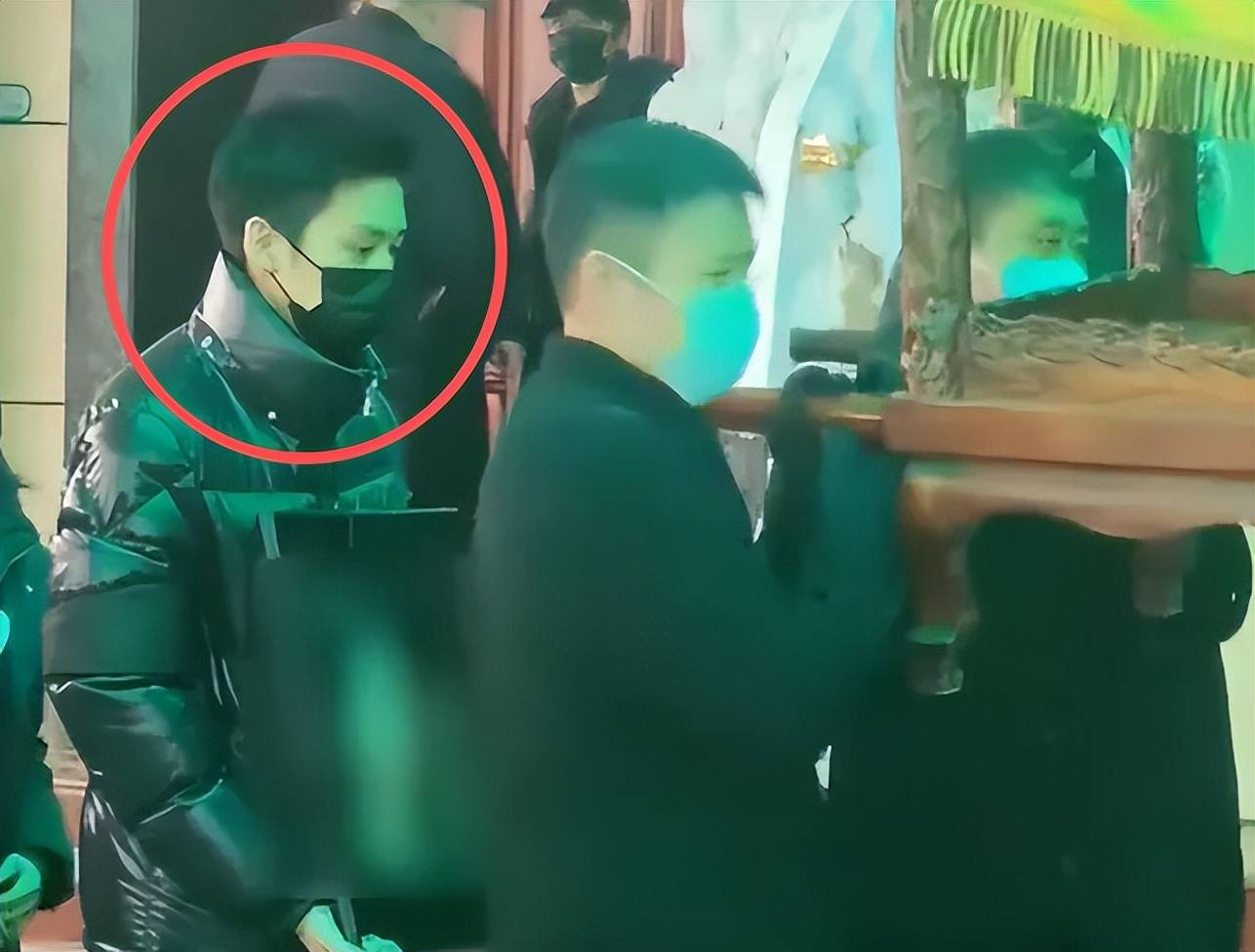 何晴葬礼现场曝光！不到24小时，许亚军一个举动实现口碑暴涨