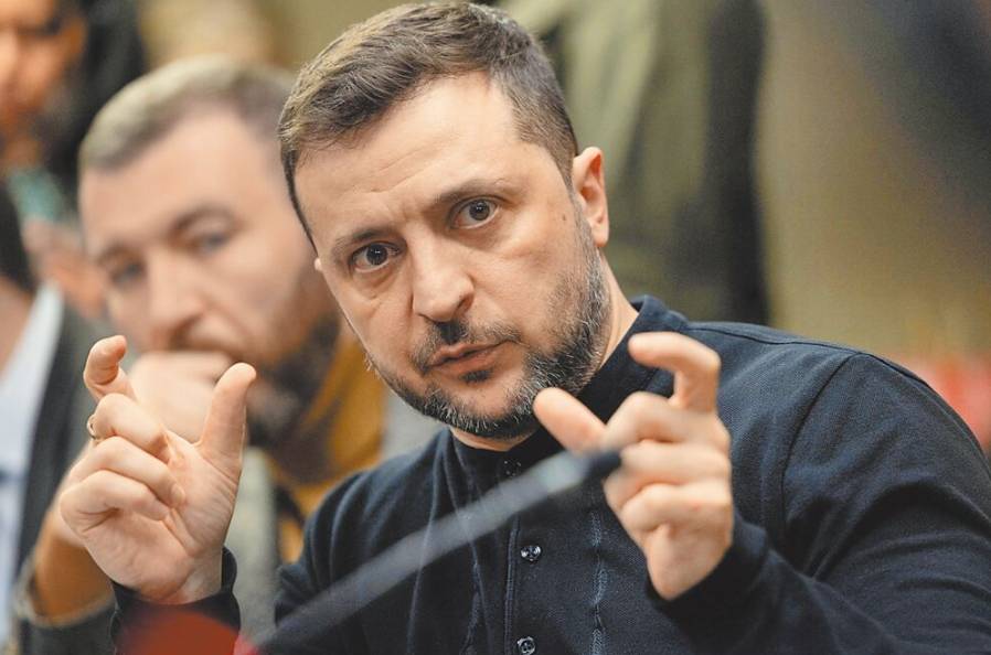 乌克兰打了个翻身仗？水下奇袭震惊众人，俄罗斯4亿潜艇遭到毒手