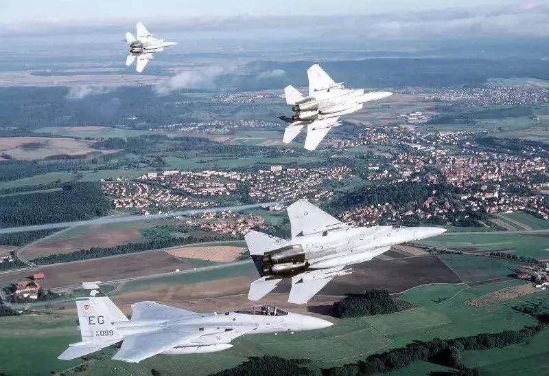 空军模拟空战：8架歼-16打6架“阵风”？料敌从宽还是另有隐情？