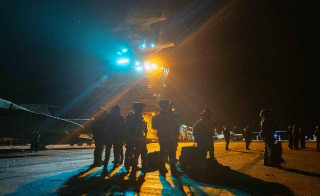 中国油轮被扣，特朗普宣布：船和油全都要！30万桶俄油顺利通关？