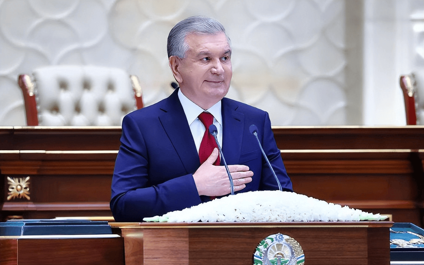 这份邀请函，特朗普亲自发出，在中俄最敏感的地方，埋下两颗巨雷