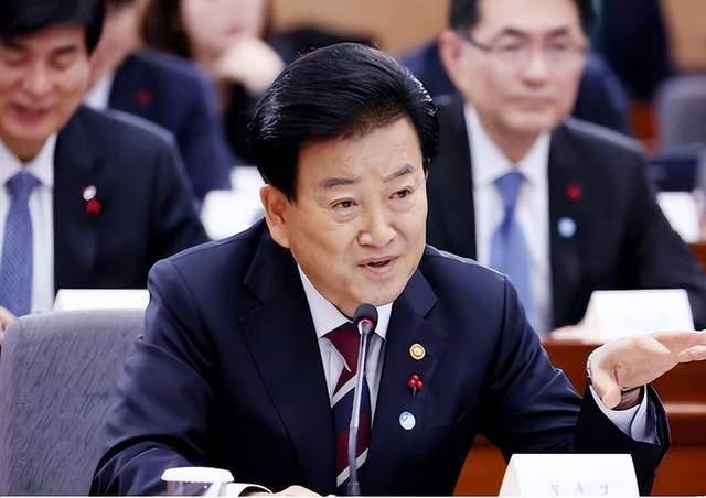 李在明想打通的中朝韩铁路，最难啃的的硬骨头朝鲜，最早表达愿意