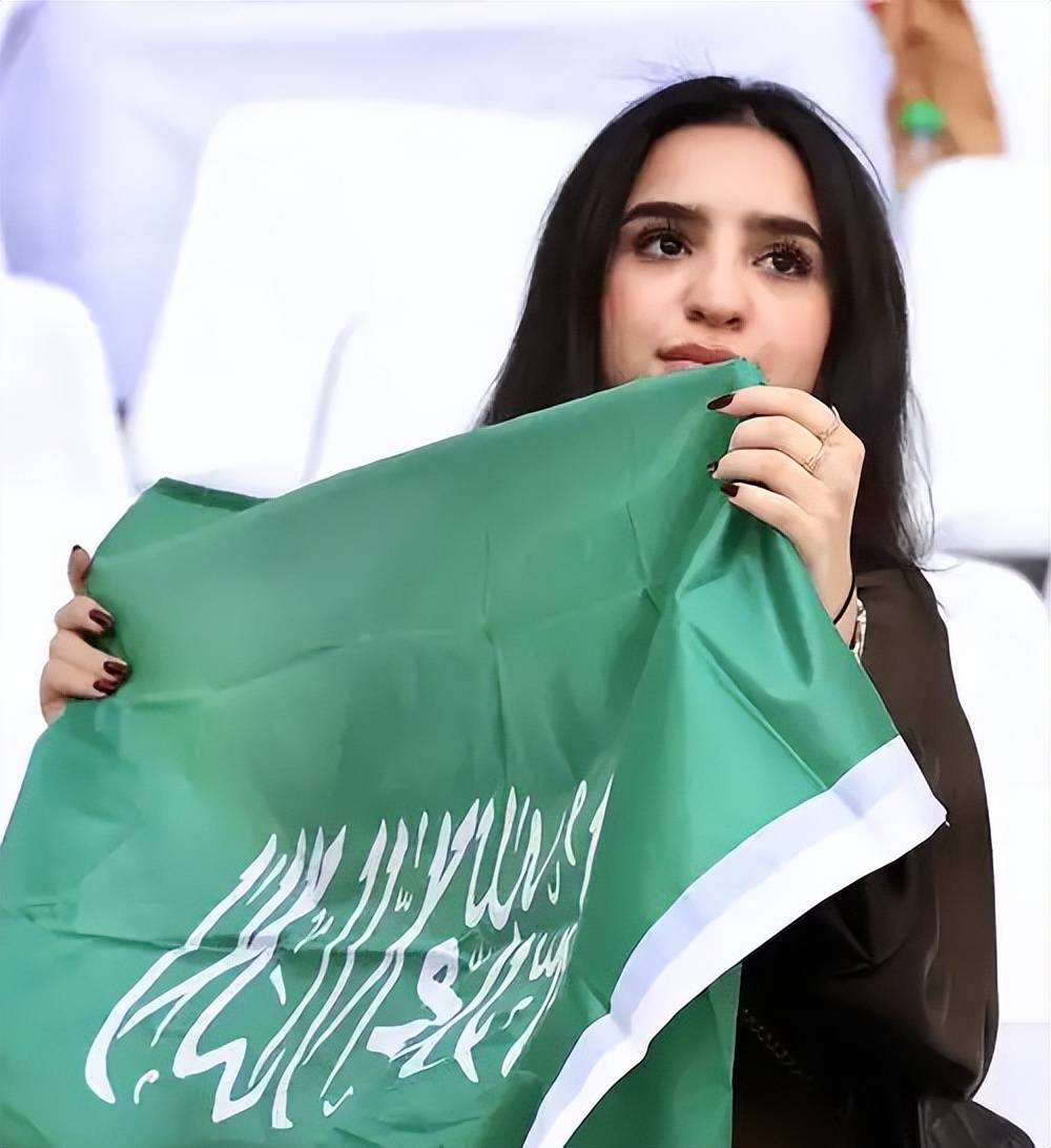 非洲杯今晚开打4场西甲联赛免费高清直播＋实时赛程积分榜＋竞彩预测全覆盖（2025赛季）比赛全预测平局依旧是主流？