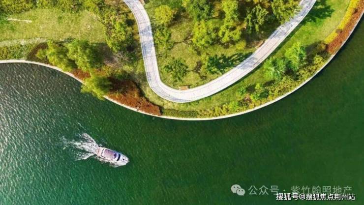 上海闵行兰香湖二号售楼处最新发布（首页网站）兰香湖乐鱼体育- 乐鱼体育官网- APP世界杯指定平台二号销售中心可详聊楼盘详情价格地址清晰告知配套成熟前台电话