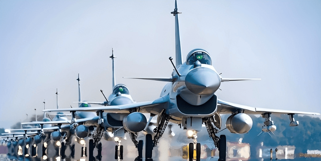 解放军公布驻幻影2000机场的实时画面：让台军彻底死心！