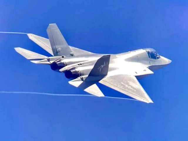 原创 用敌军雷达波,给自己的隐身战机“充电”?中国黑科技颠覆电子战