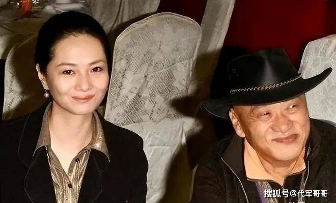 81岁凌峰近况曝光！隐居泰国，妻女失联，一个人孤苦伶仃生活