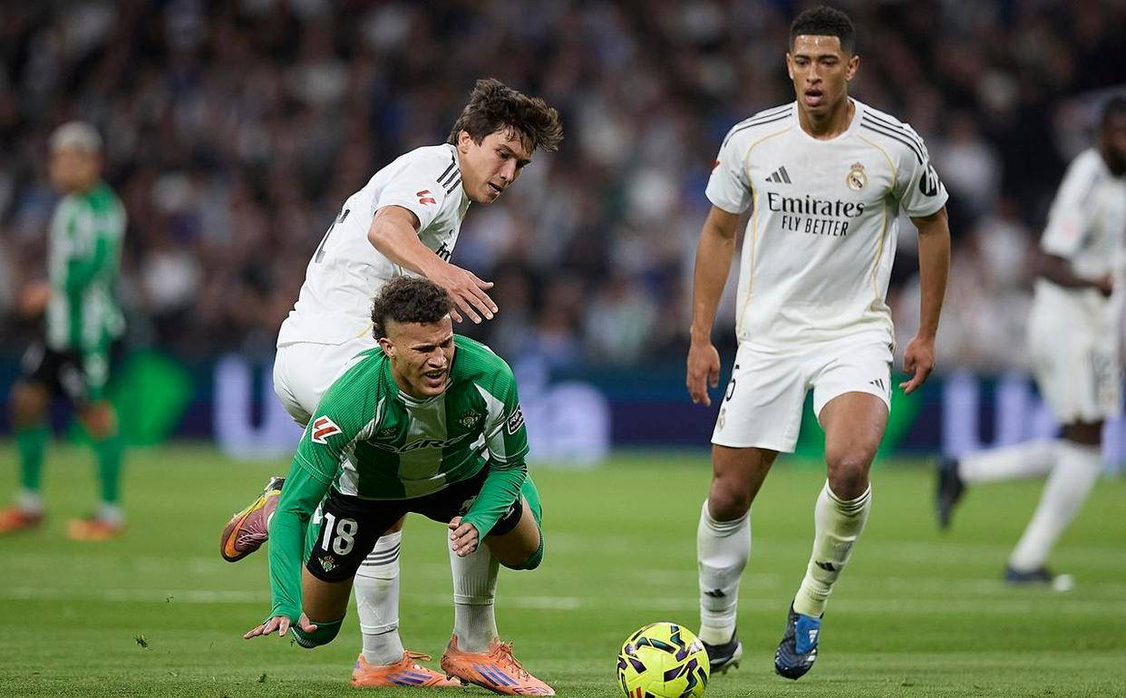 西西班牙足球甲级联赛甲最新积分榜出炉：皇马大胜马竞平局塞维利亚惨败