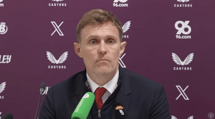 世界杯-足球赛事比分体育网曼联战平伯恩利：弗莱彻谈热门球员与战术调整