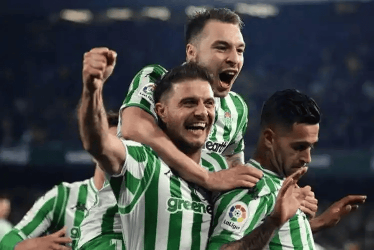 西甲：皇家奥维耶多VS皇家贝蒂斯赛前数据前瞻与比分预测！西甲联赛免费高清直播＋实时赛程积分榜＋竞彩预测全覆盖（2025赛季）