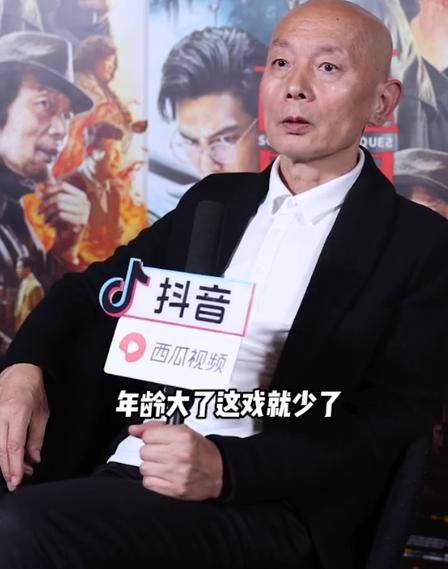 冯小刚没想到，闫学晶哭穷风波持续发酵后，葛优因一句话口碑暴增