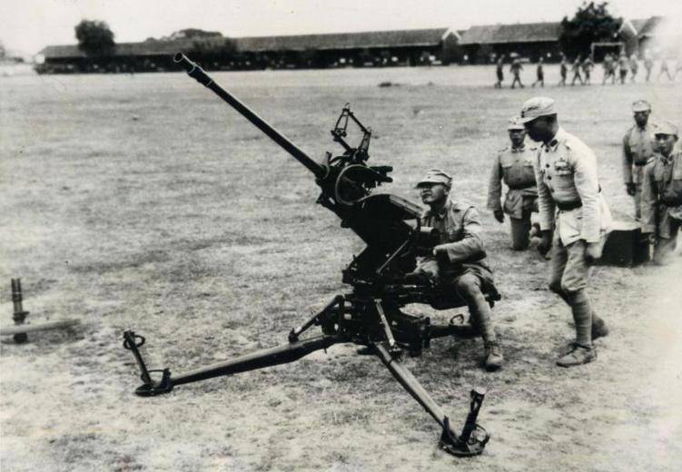 八路军最珍贵的武器：全国只有200具，打一发都要师长批准