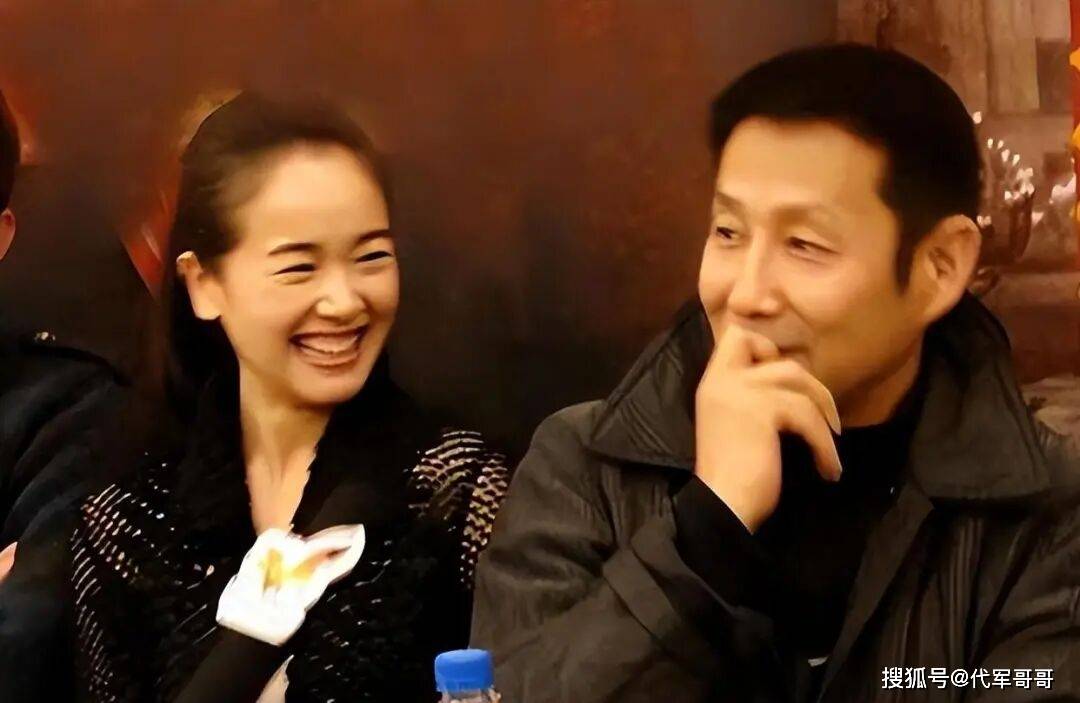 48岁左小青近况曝光!曾嫁给大20岁富商,离婚后与女儿相依为命