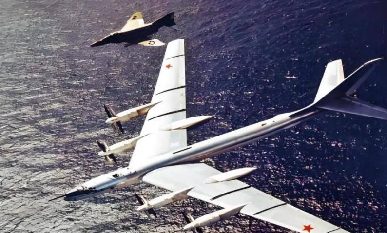 可绕地球飞80圈的核轰炸机，升空就意味着开战，美国也不敢击落