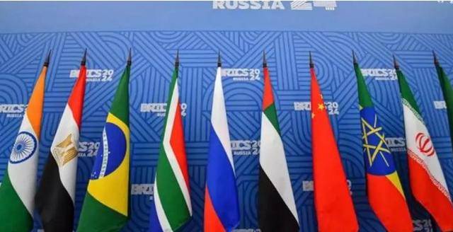 军舰已经抵达，南非却当着中俄军队的面，对伊朗下了“逐客令”