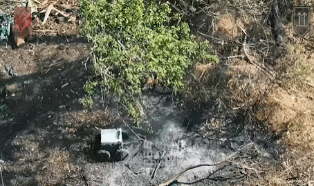 俄罗斯机器人用机枪和榴弹打死12名乌军？实际效果吹太大了