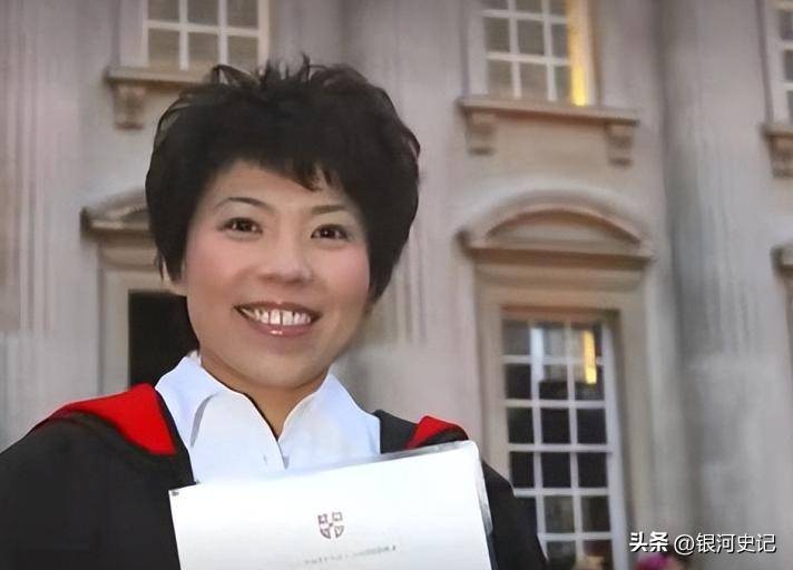 涉贪腐被带走、败光20亿、移民改国籍，邓亚萍身上的谣言太离谱