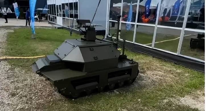 俄罗斯机器人用机枪和榴弹打死12名乌军？实际效果吹太大了