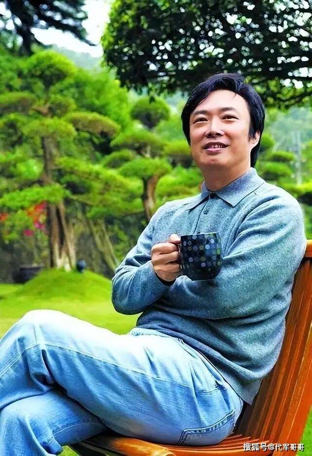 70岁费玉清近况曝光！与56岁知己相依为伴，无儿无女一生痴等一人