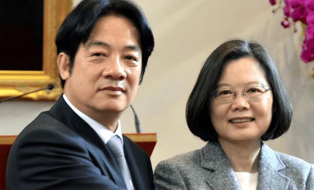 解放军涉台措辞有变,赖清德遭当头一棒,黄国昌发声:考虑到访大陆