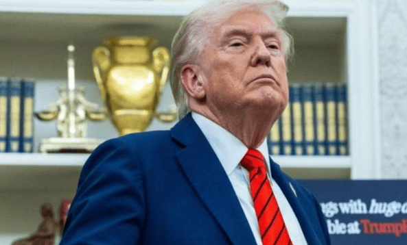 中美形势大变?特朗普想通了,美军连夜通告全球,对中国不能来硬的