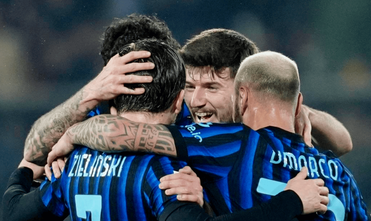 世界杯-足球赛事比分体育网意甲夺冠最大热门诞生：狂揽55分米兰被甩开那不勒斯基本没戏