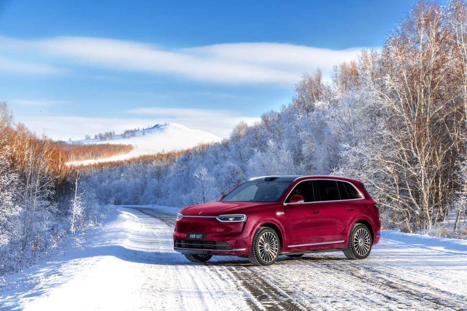 新春出行更有“新”意！问界M7迎来新版本OTA升级(图1)