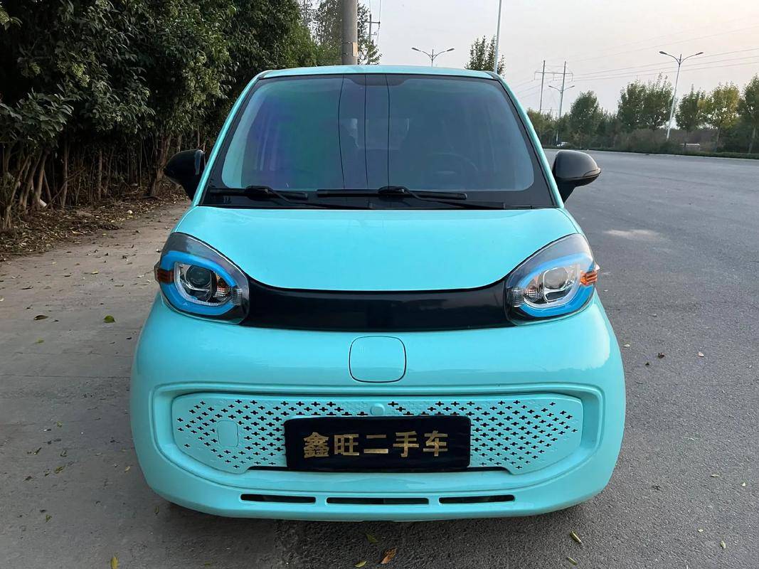 豪华SUV配置智能驾驶辅助齐全(图1)