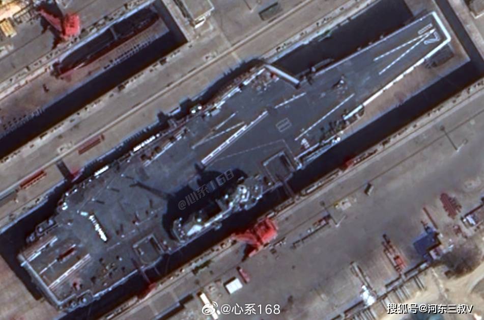 山东舰新画面，甲板涂层重新划线，歼35可能要上舰了
