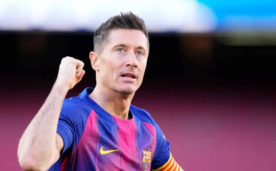 西班牙足球甲级联赛西甲领头羊巴萨0-4惨败马竞国王杯决赛希望几乎破灭