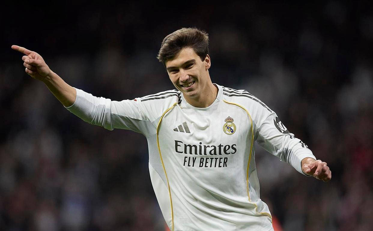 西甲最新积分榜出炉：皇马大胜升至榜首巴萨失去领先优势西甲联赛免费高清直播＋实时赛程积分榜＋竞彩预测全覆盖（2025赛季）