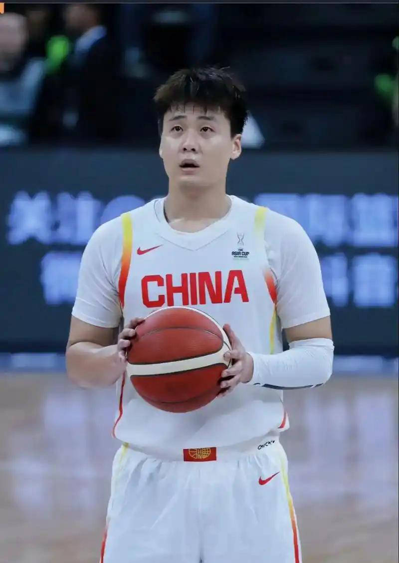 男篮或面临调整赵睿被禁赛惹争议首CBA盘口与数据深度__今日CBA盘口分析·大小分策