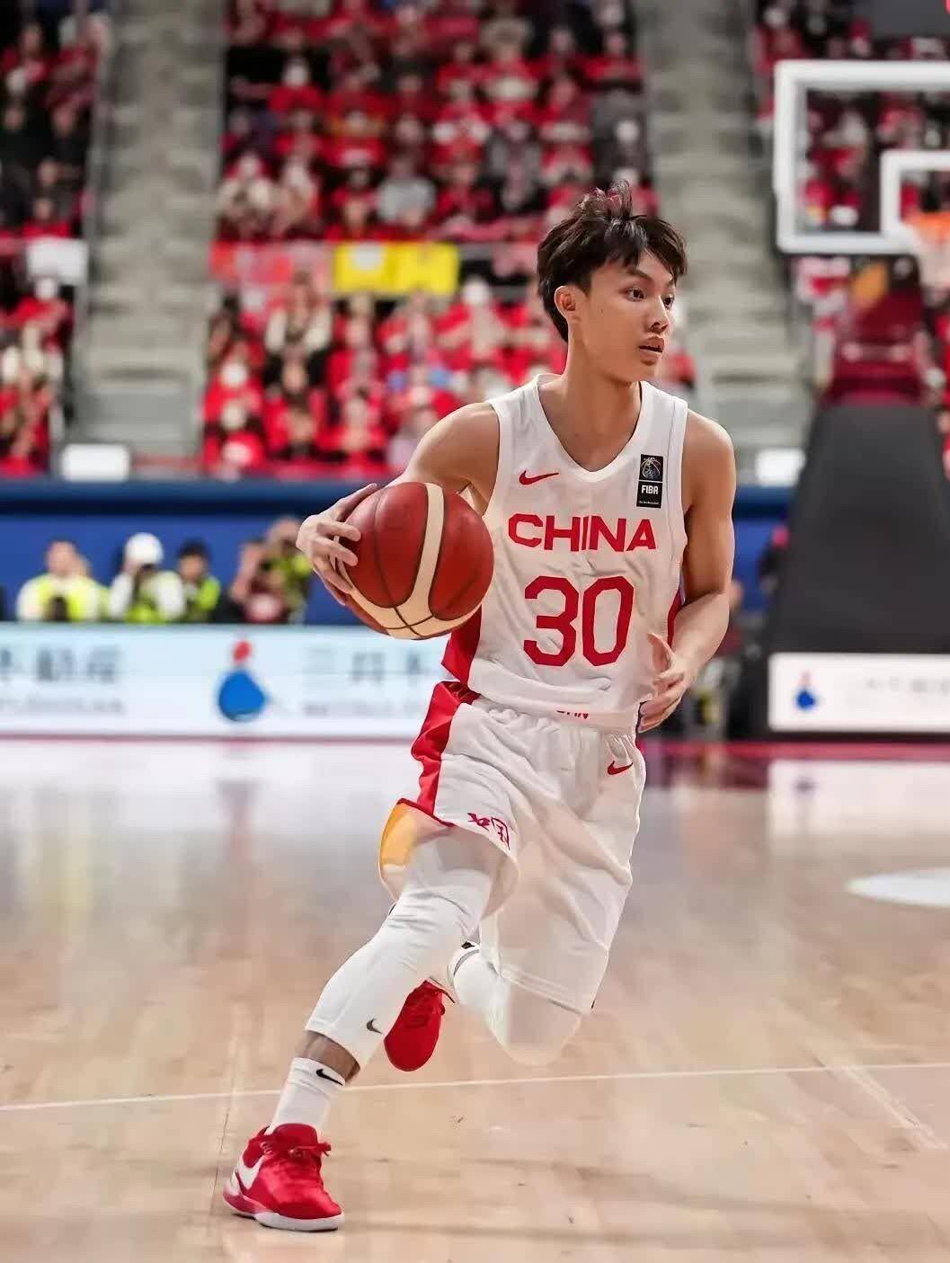 郭士NBA职业联赛中文官网__实时赛程比分+球队资讯强被徐杰整破防？男篮选人标准大变