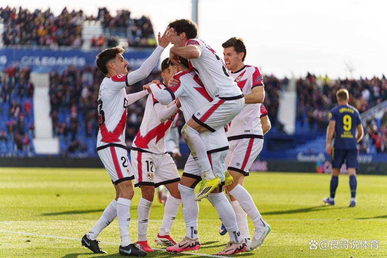 西班牙足球甲级联赛西甲最新积分战报3轮仅1分再无力争冠马竞惨败给保级弱旅落后皇马15分