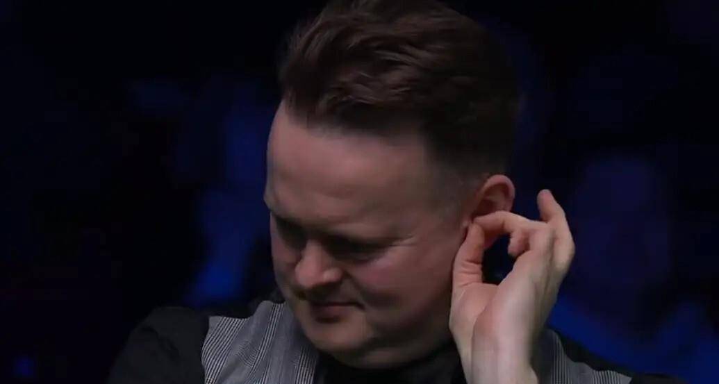 不中+白球摔袋英国球迷刷屏:快退役九游会网站墨菲被赵心童打崩溃!三薄(图5) 不中+白球摔袋英国球迷刷屏:快退役九游会网站墨菲被赵心童打崩溃!三薄(图5)