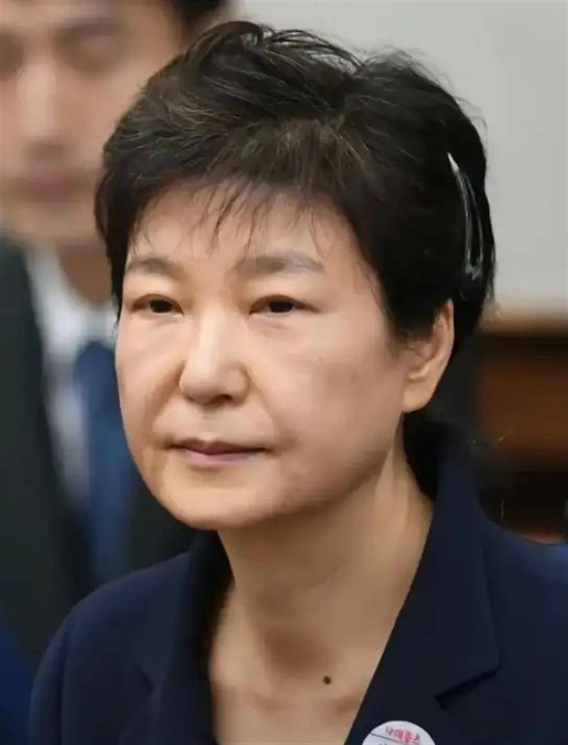 金沙娱乐- 金沙娱乐城- 澳门在线城2月19日爆出两件大事：尹锡悦一审被判无期朴