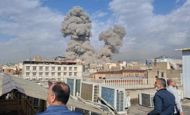 哈梅内伊身亡，美媒一语惊人：伊朗对中国不重要，中俄紧急“对表”