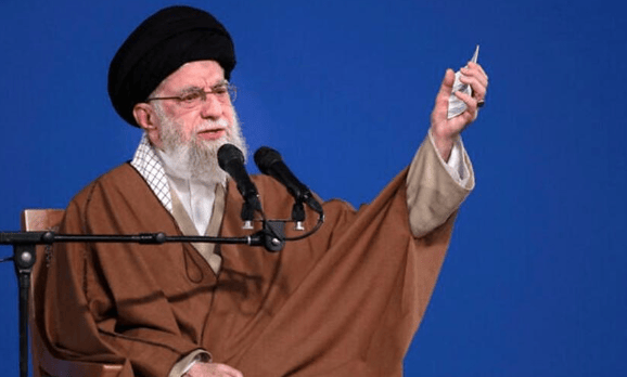 局势严重了！哈梅内伊一死普京马上下令，俄罗斯全体高层紧急到场