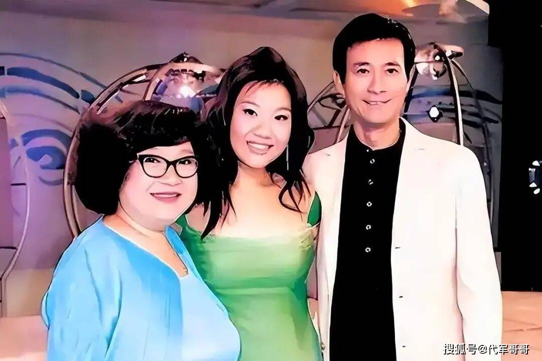 79岁郑少秋近况曝光！经历3段婚姻育有4个女儿，如今住院只有护工相伴