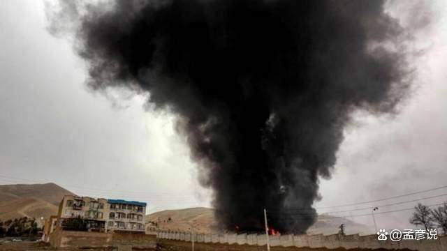 美以话音刚落，炮弹从天而降，上万个目标被炸，穆杰塔巴不见踪影
